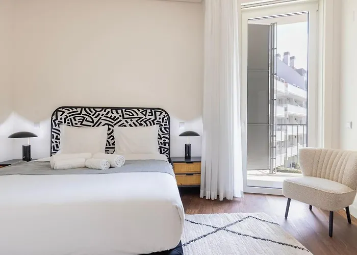 Deluxe In Center By Lovelystay דירה ליסבון